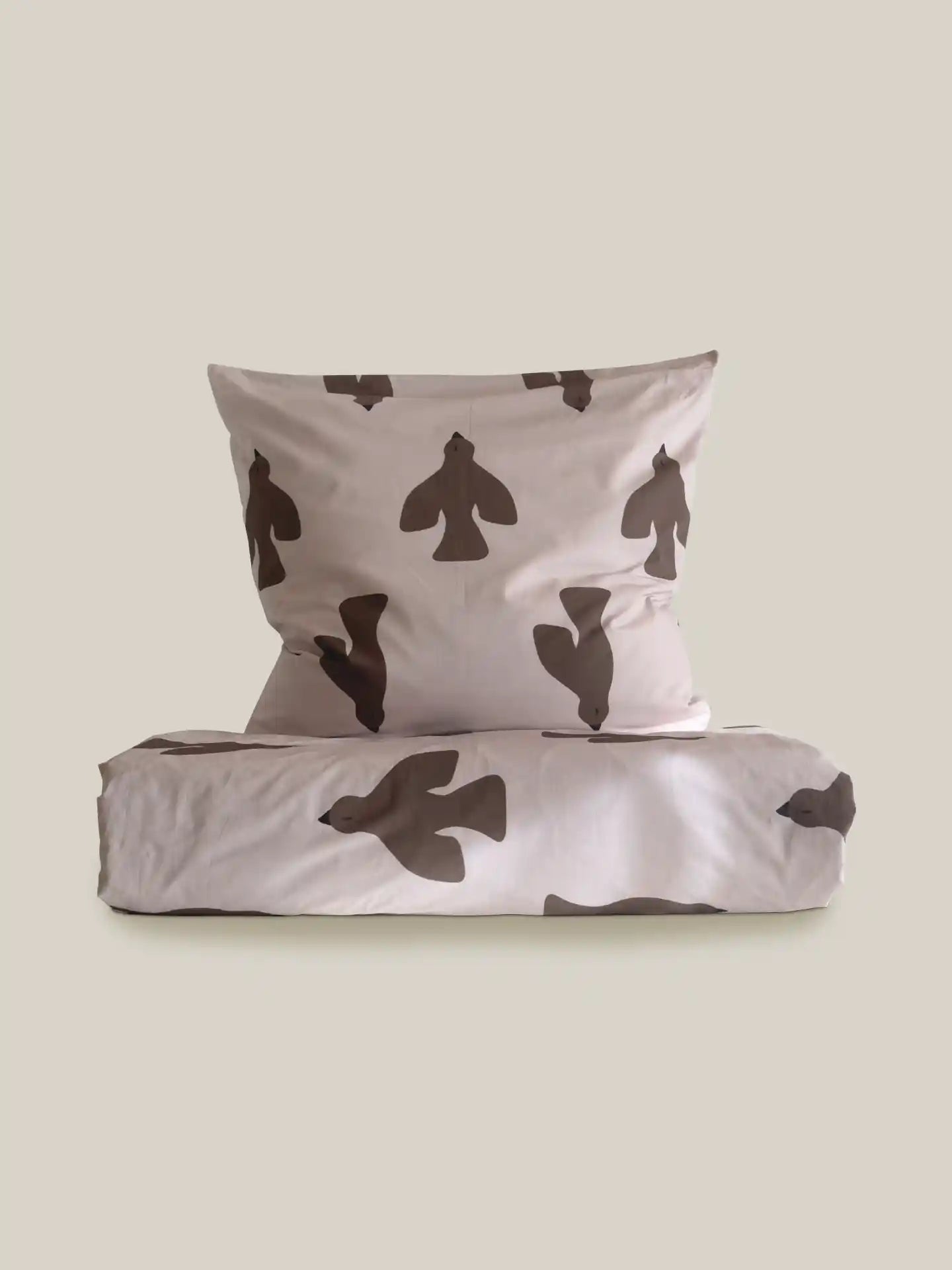 bettwäsche set aus der kollektion ' birds and clouds' in verschiedenen farben und größen mit vogelmotiv