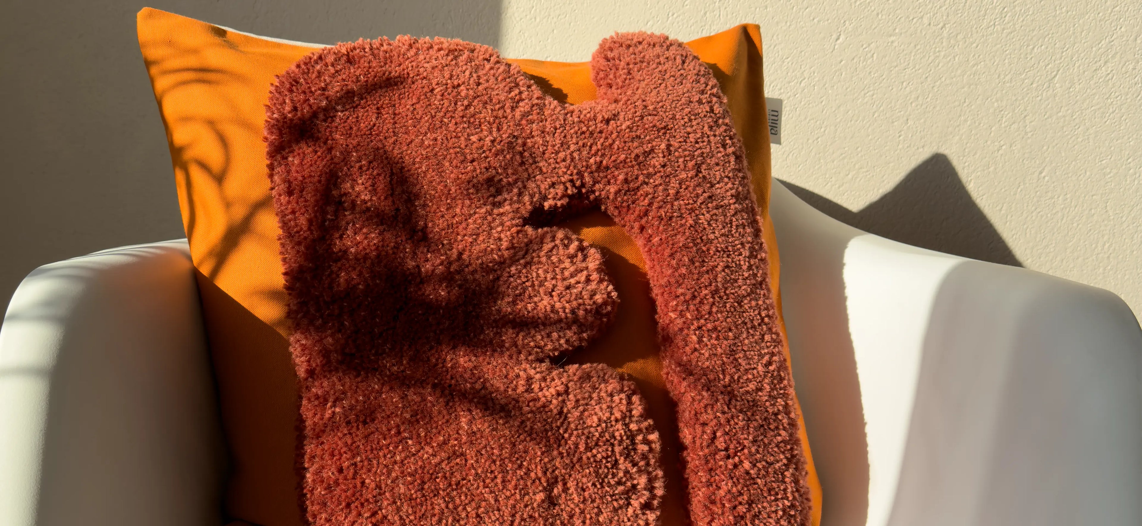 mija LIVING Banner Hochflor-Kissen in orange und rot